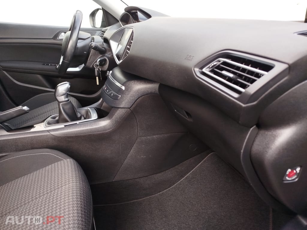 Peugeot 308 PureTech 110 Stop & Start Allure