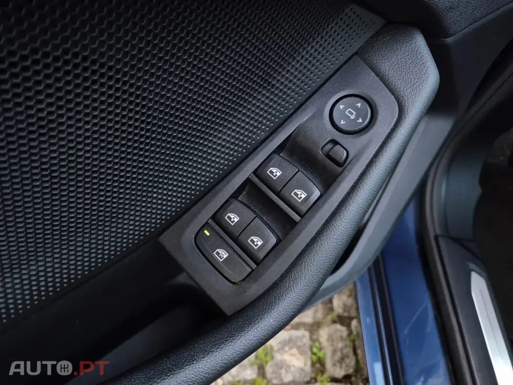 BMW 116 d EDynamics Advantage — fotografia 30