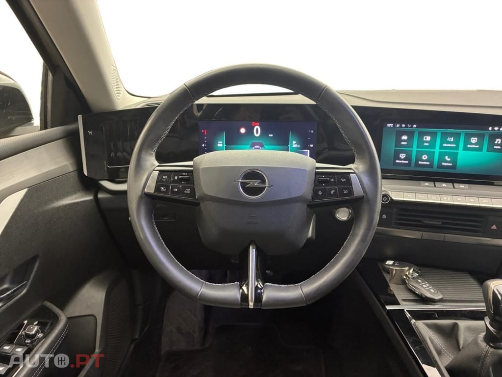 Opel Astra 1.2 T Elegance