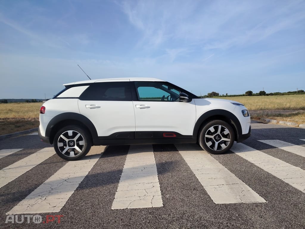 Citroen C4 Cactus SHINE 130 CV S&S 5P COM EXTRAS