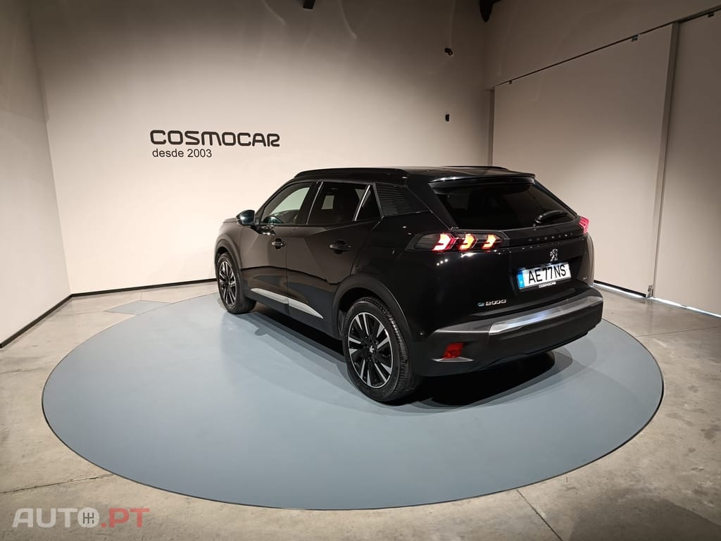 Peugeot e-2008 GT PACK — fotografia 7