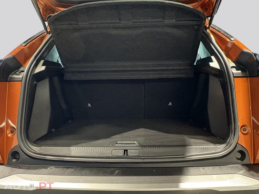 Peugeot E-2008 GT I.V.A DEDUTIVEL 