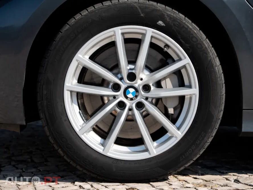 BMW 330 e Corporate Edition Auto