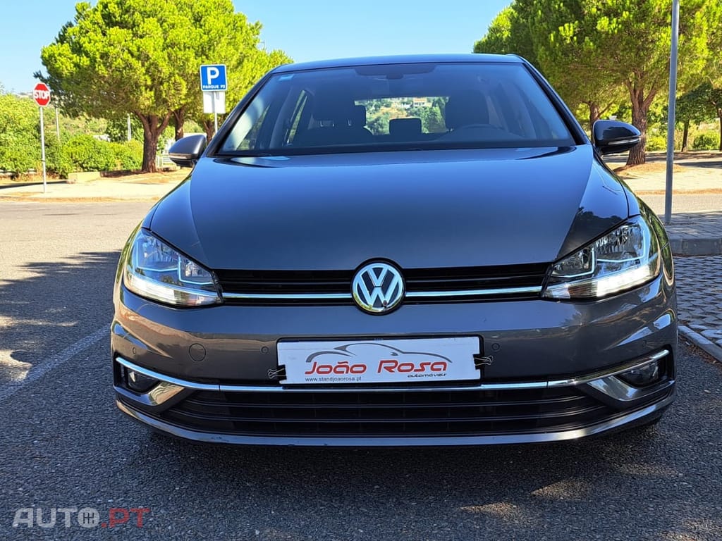 Volkswagen Golf 1.6 TDI Confortline DSG