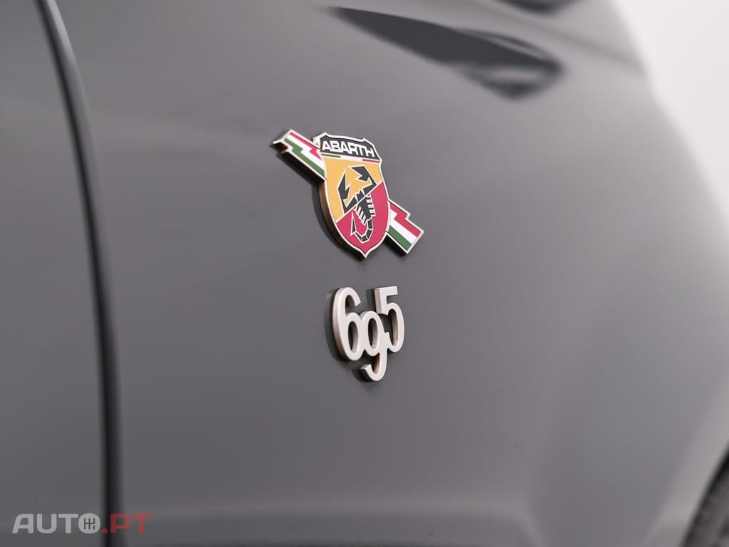 Abarth 695 1.4 T-Jet XSR Yamaha