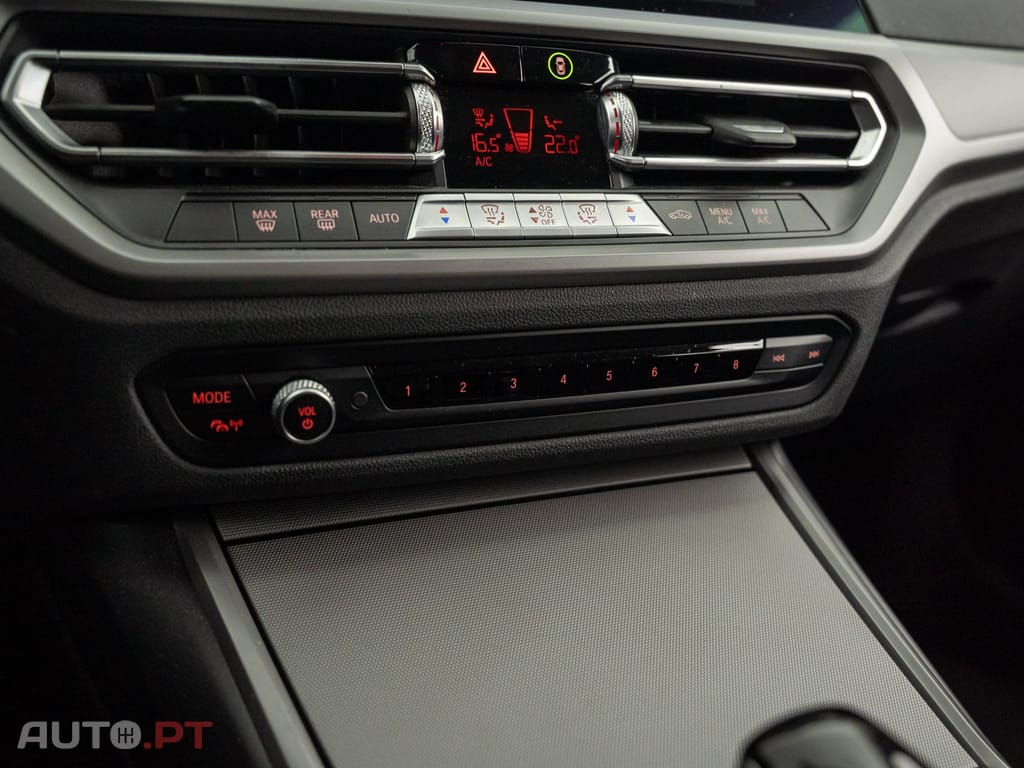 BMW 320 d Auto