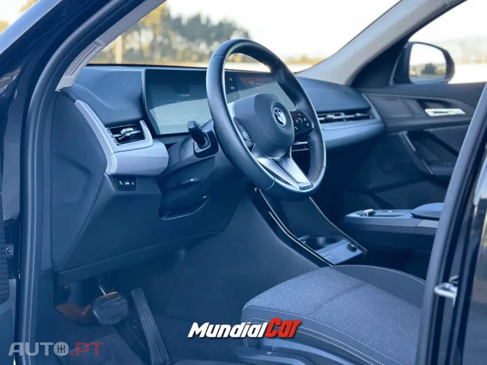 BMW iX2 eDrive20