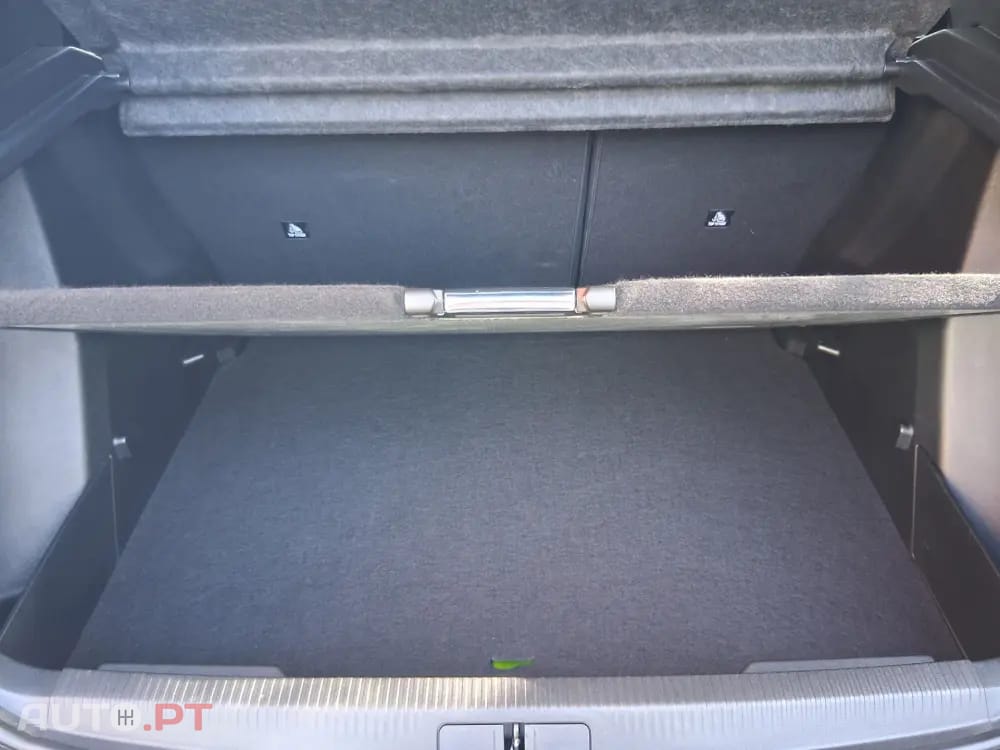 Peugeot 2008 1.2 PureTech Allure EAT8