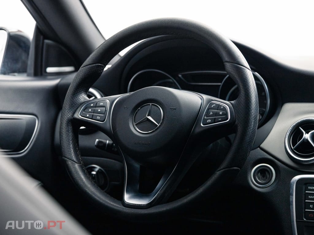 Mercedes-Benz CLA 180 d Shooting Brake Urban