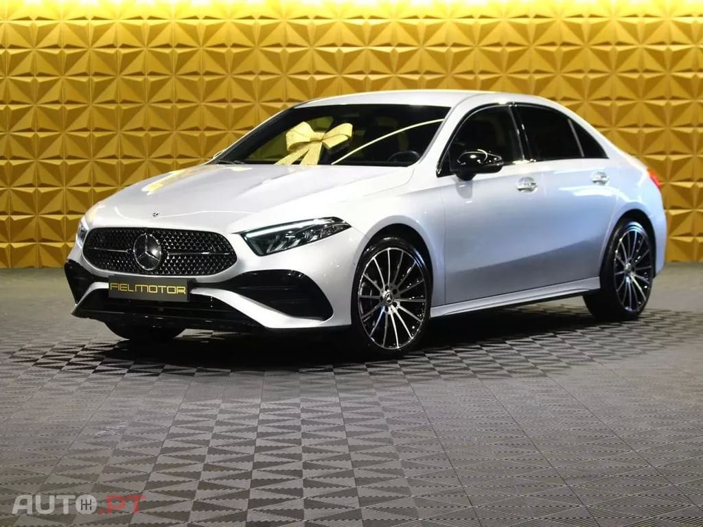 Mercedes-Benz A 250 e AMG Line