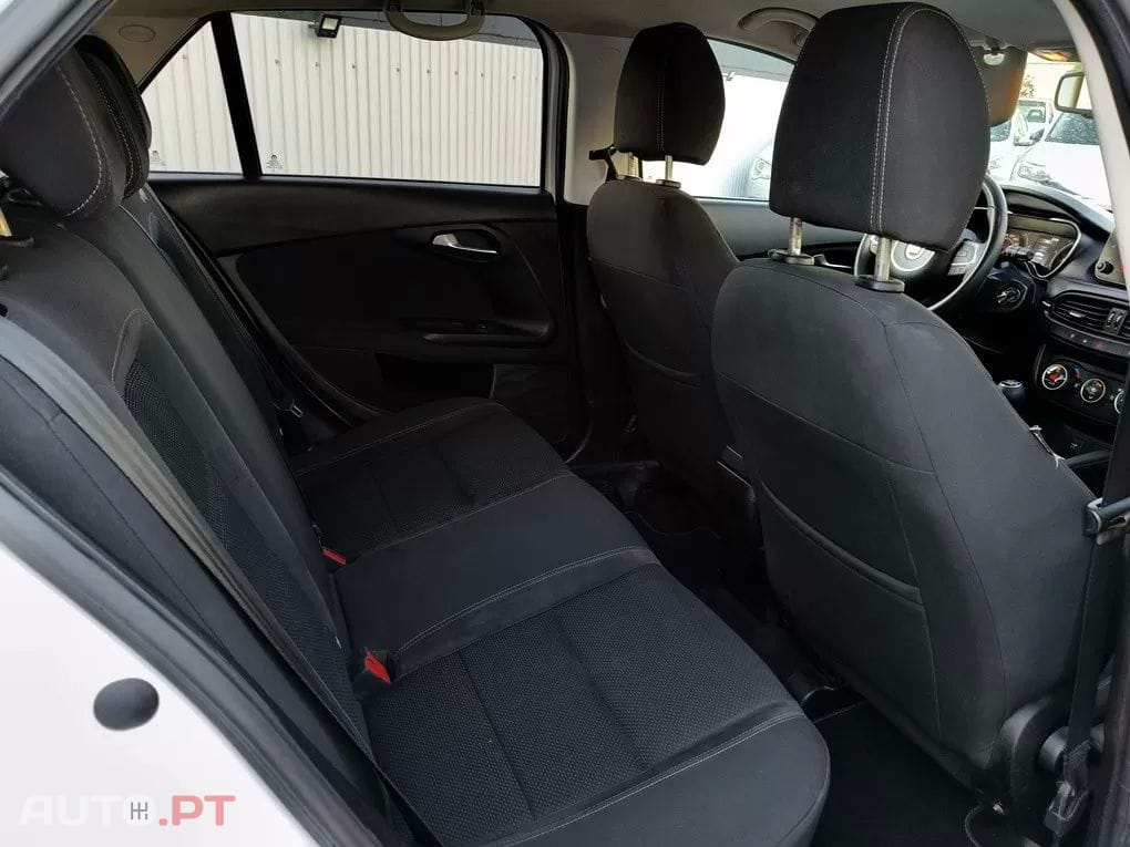 Fiat Tipo 1.3 M-Jet Lounge Tech