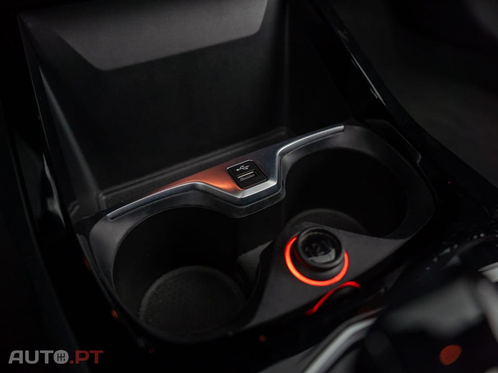 BMW 216 d Pack Desportivo M