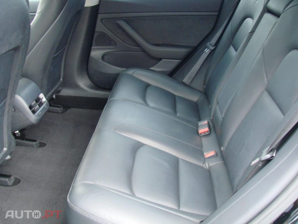 Tesla Model 3 Standard Range Plus RWD I.V.A DEDUTIVEL