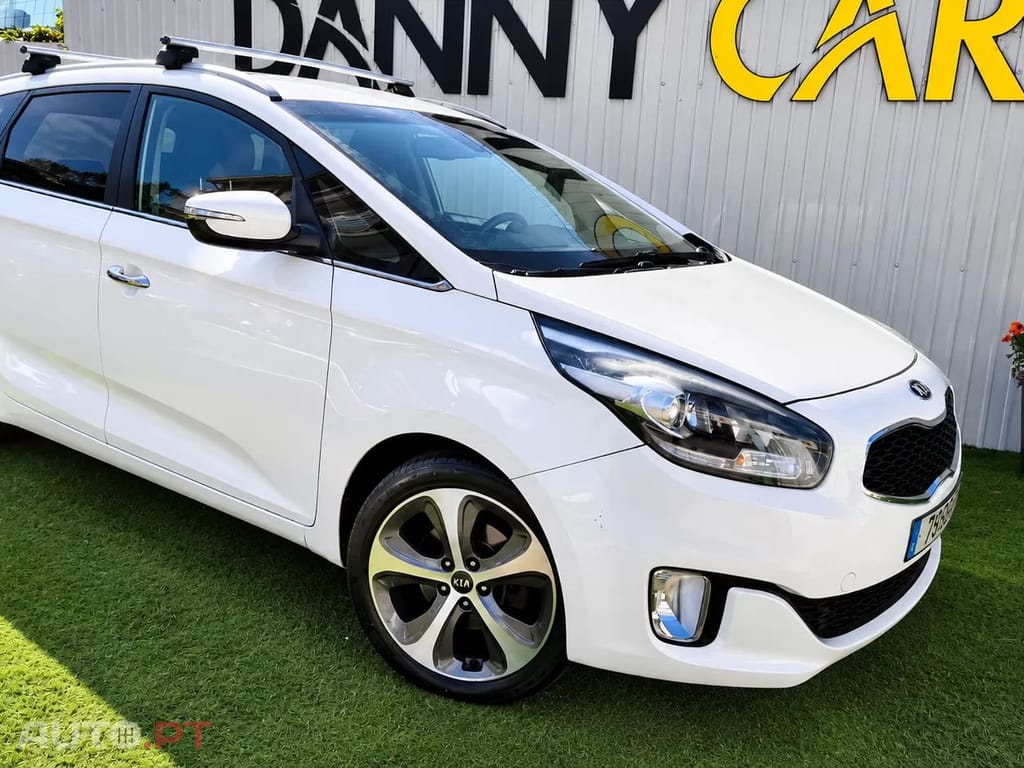 Kia Carens 1.7 CRDi ISG TX 7DCT
