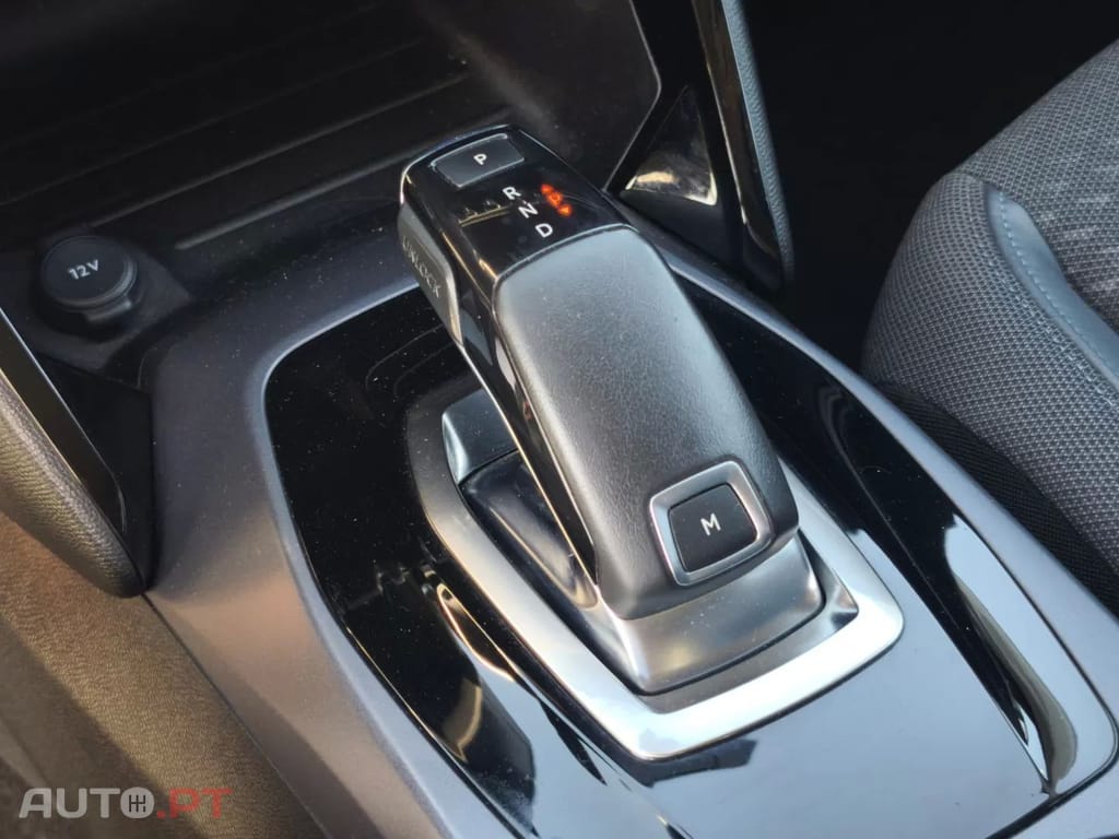 Peugeot 2008 PureTech 130 EAT8 Allure