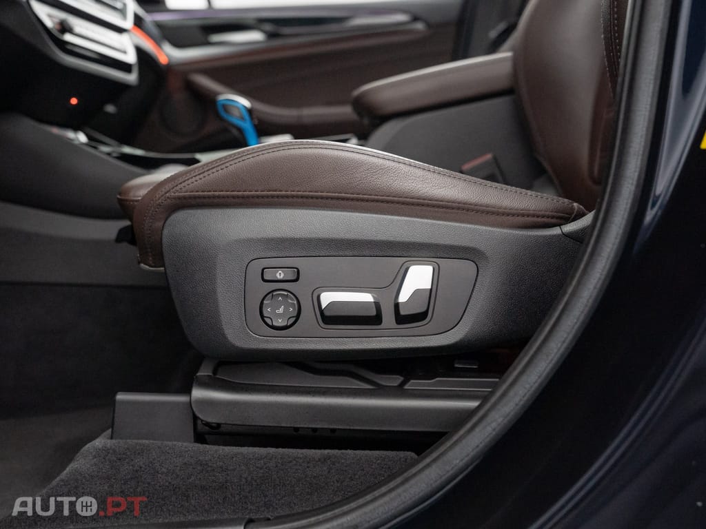 BMW iX3 M Sport Impressive