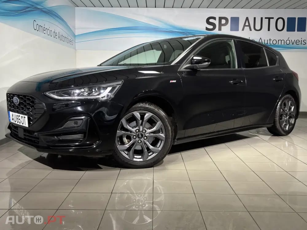 Ford Focus 1.0 EcoBoost MHEV ST-Line