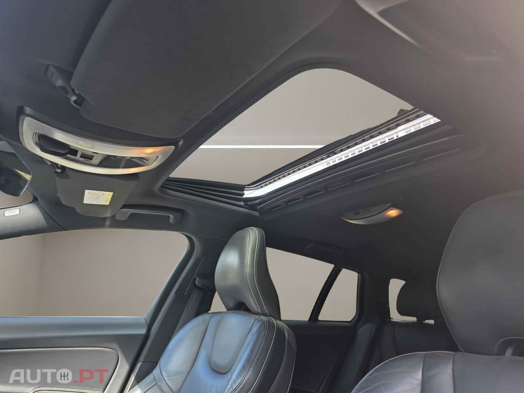 Volvo V60 D6 Twin Engine Geartronic RDesign
