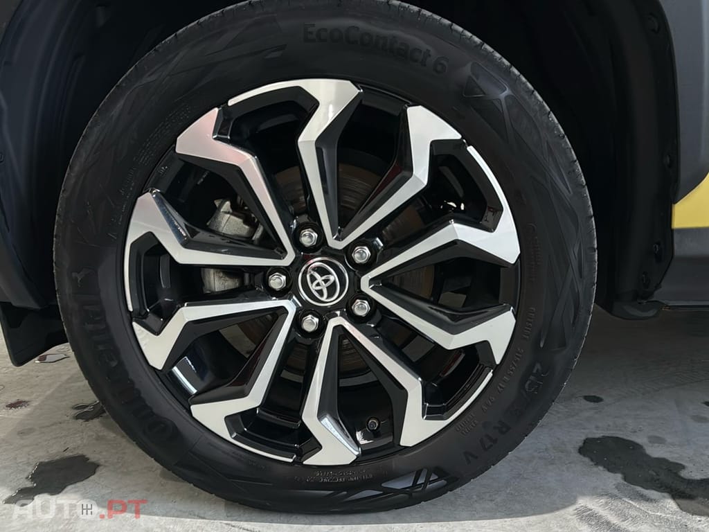 Toyota Yaris Cross 1.5 HDF Square Collection