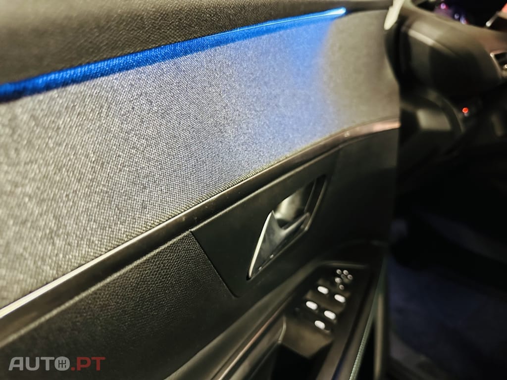 Peugeot 5008 1.2 PureTech Allure Pack EAT8