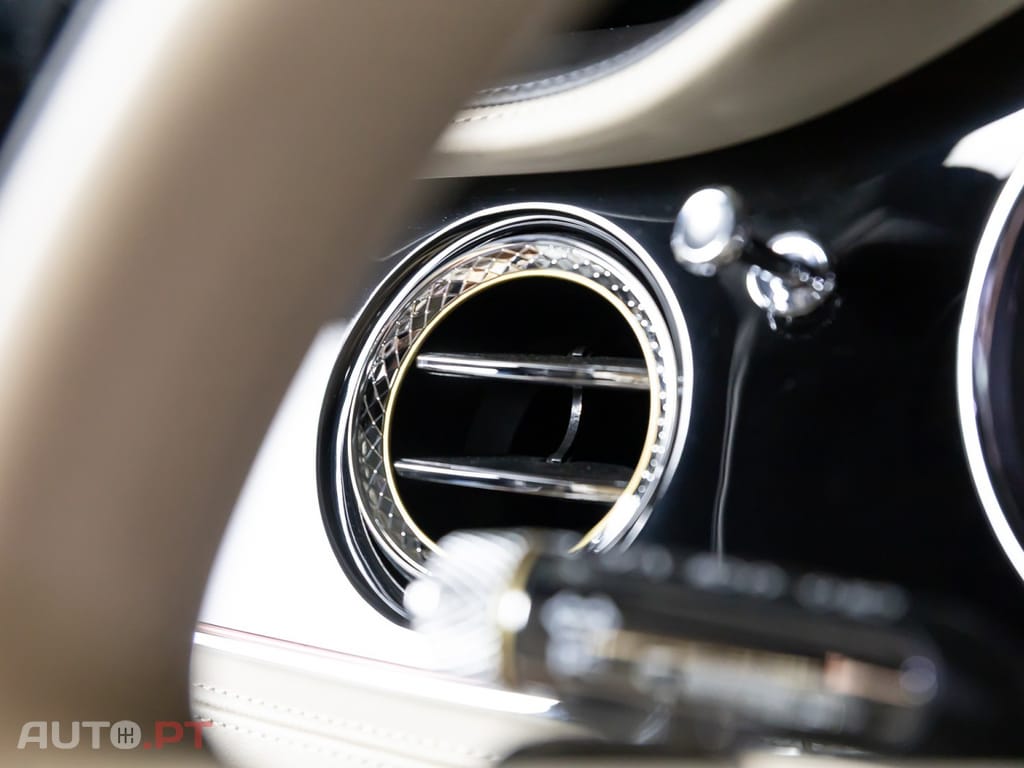 Bentley Continental GT V8