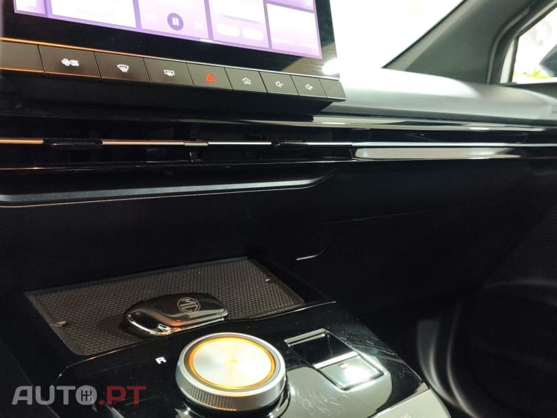 MG MG4 64 kWh Luxury