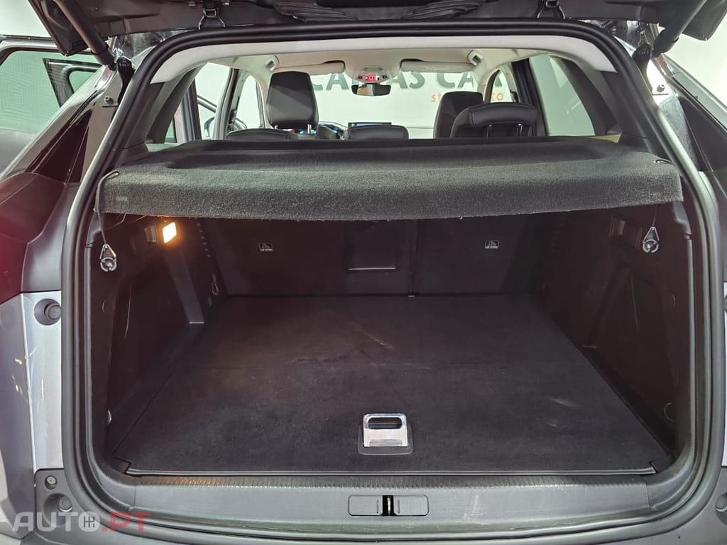 Peugeot 3008 1.6 Hybrid Allure Pack e-EAT8