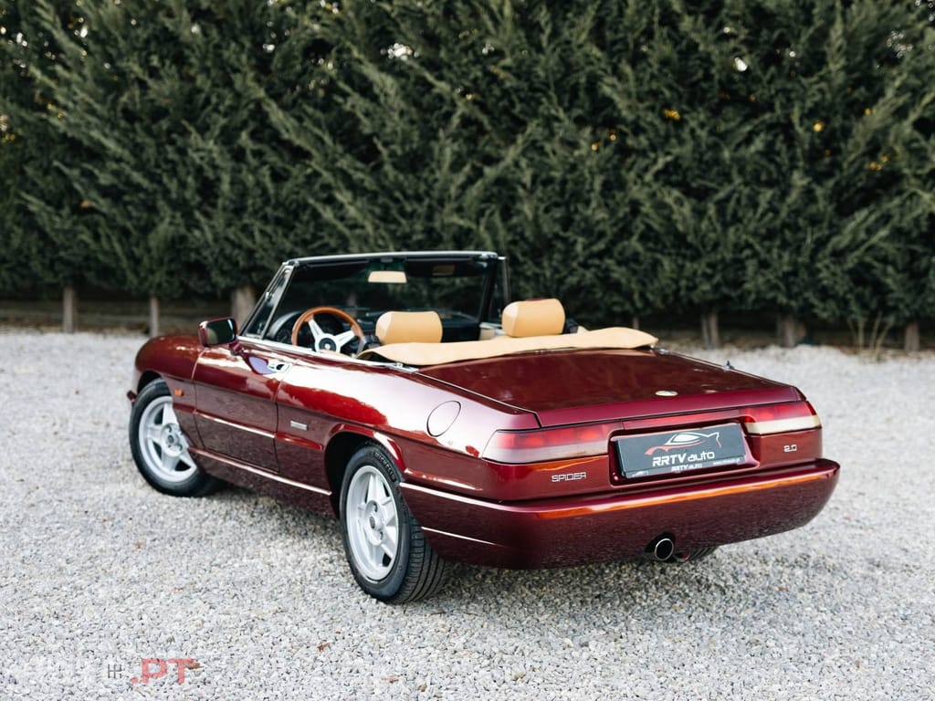 Alfa Romeo Spider 2.0