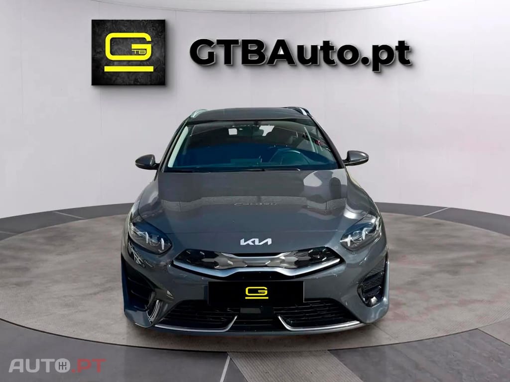 Kia Ceed SW 1.6 GDi 6DCT PHEV Drive
