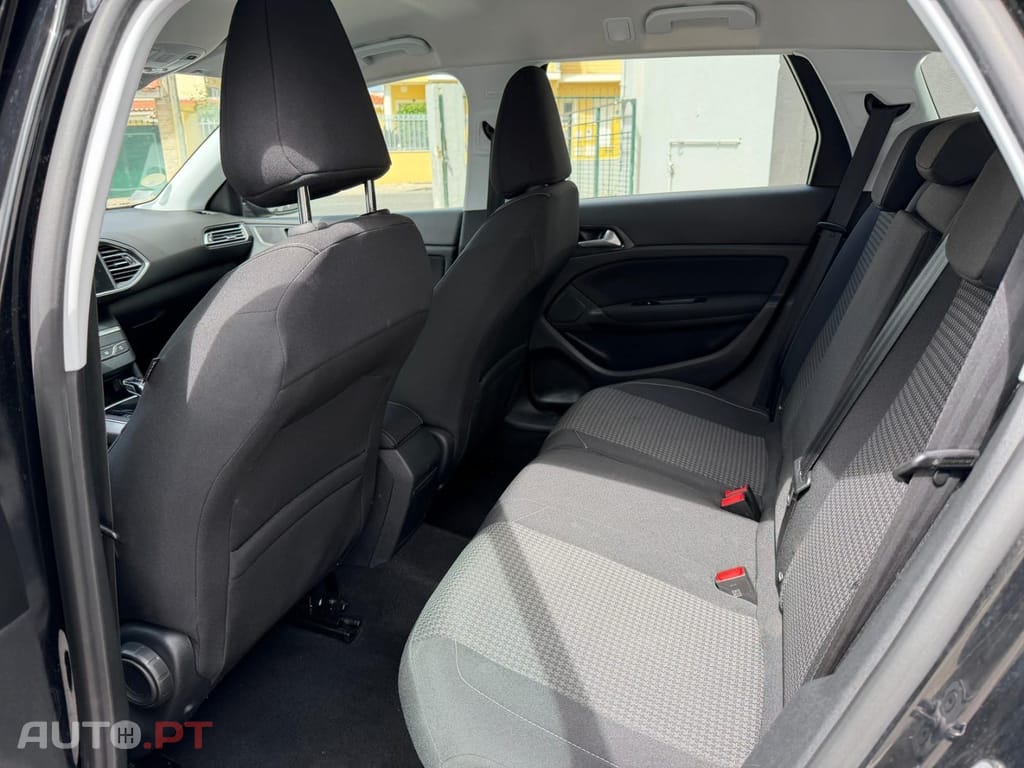 Peugeot 308 SW 1.5 BlueHDi Active EAT8