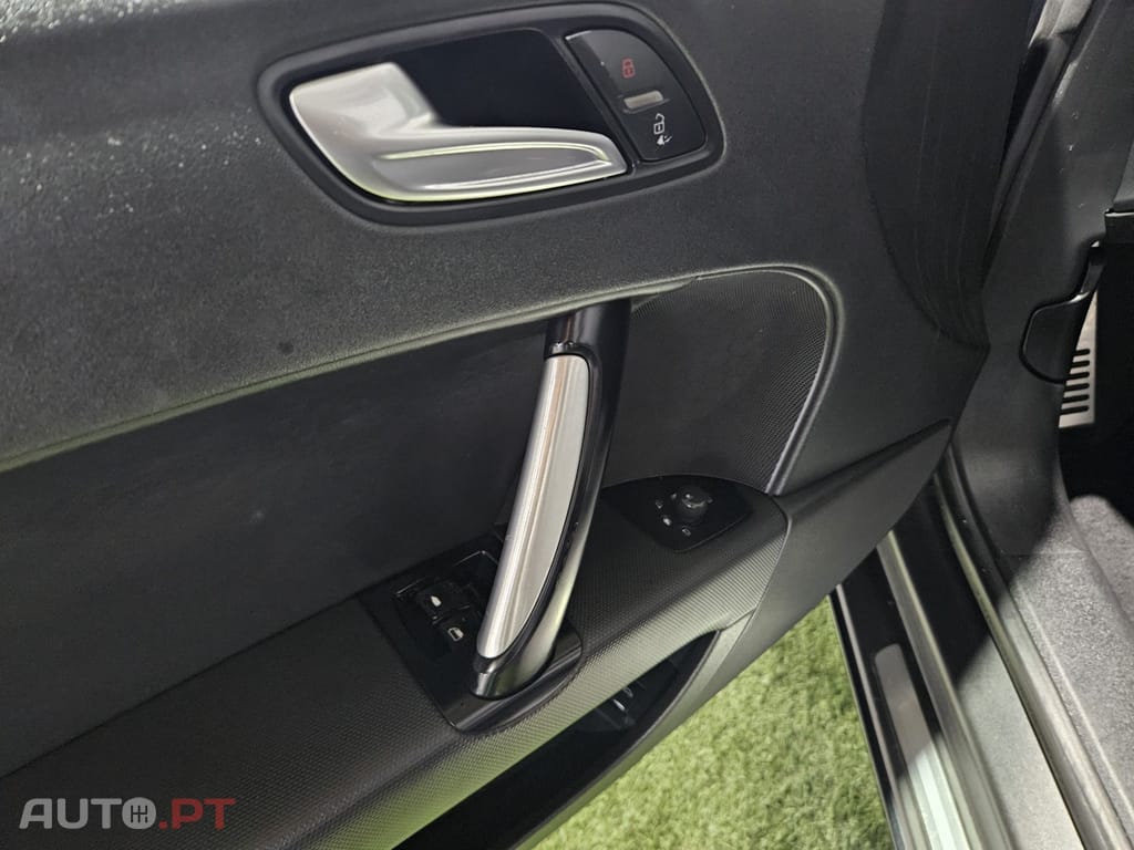 Audi TT 2.0 TFSi quattro S Tronic