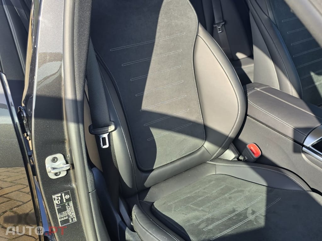 Mercedes-Benz C 300 e AMG Line