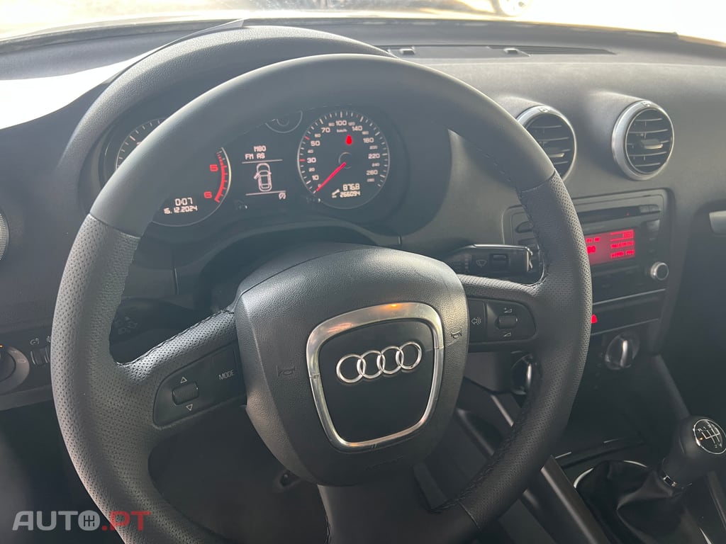 Audi A3 Sportback 1.6 tdi S-Line