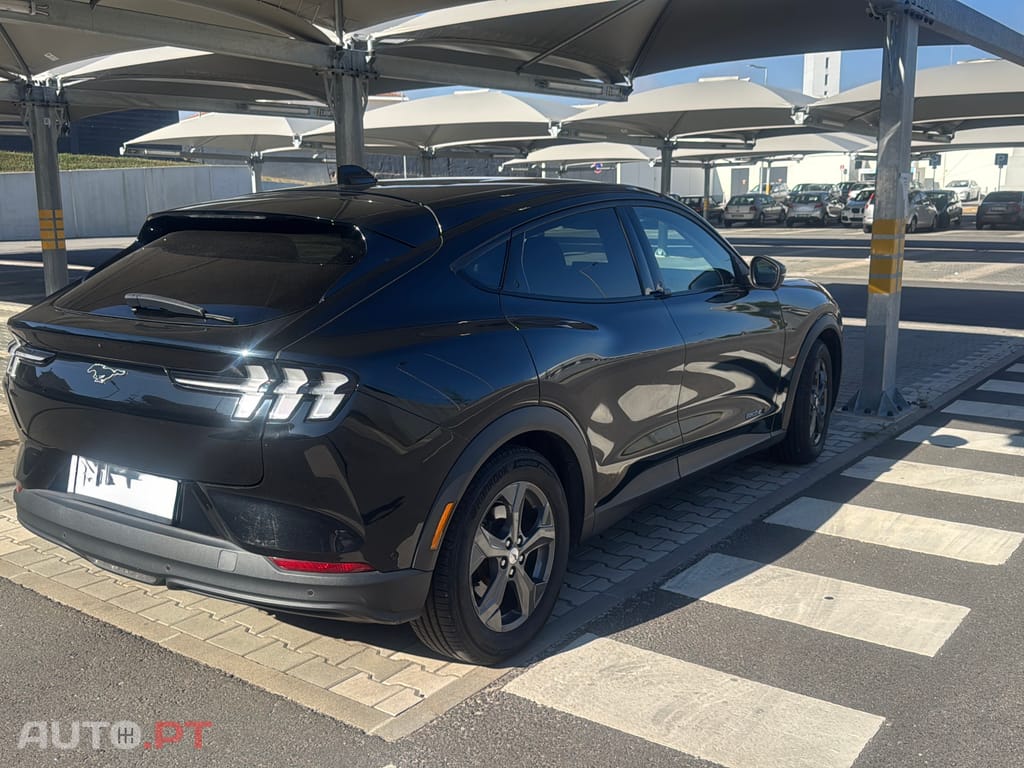 Ford Mustang Mach-E 98 kw