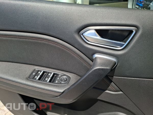 Renault Captur 1.3 TCe 140 Initiale Paris EDC