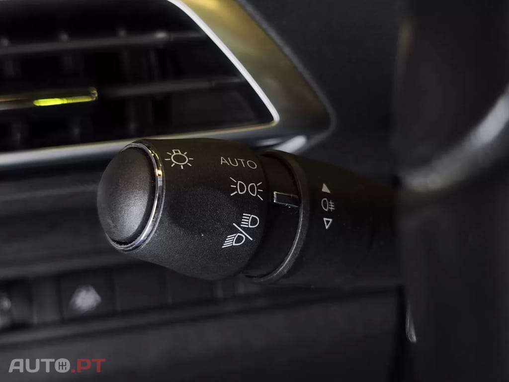 Peugeot 3008 PureTech 130 Stop & Start GPF EAT8 Allure Pack