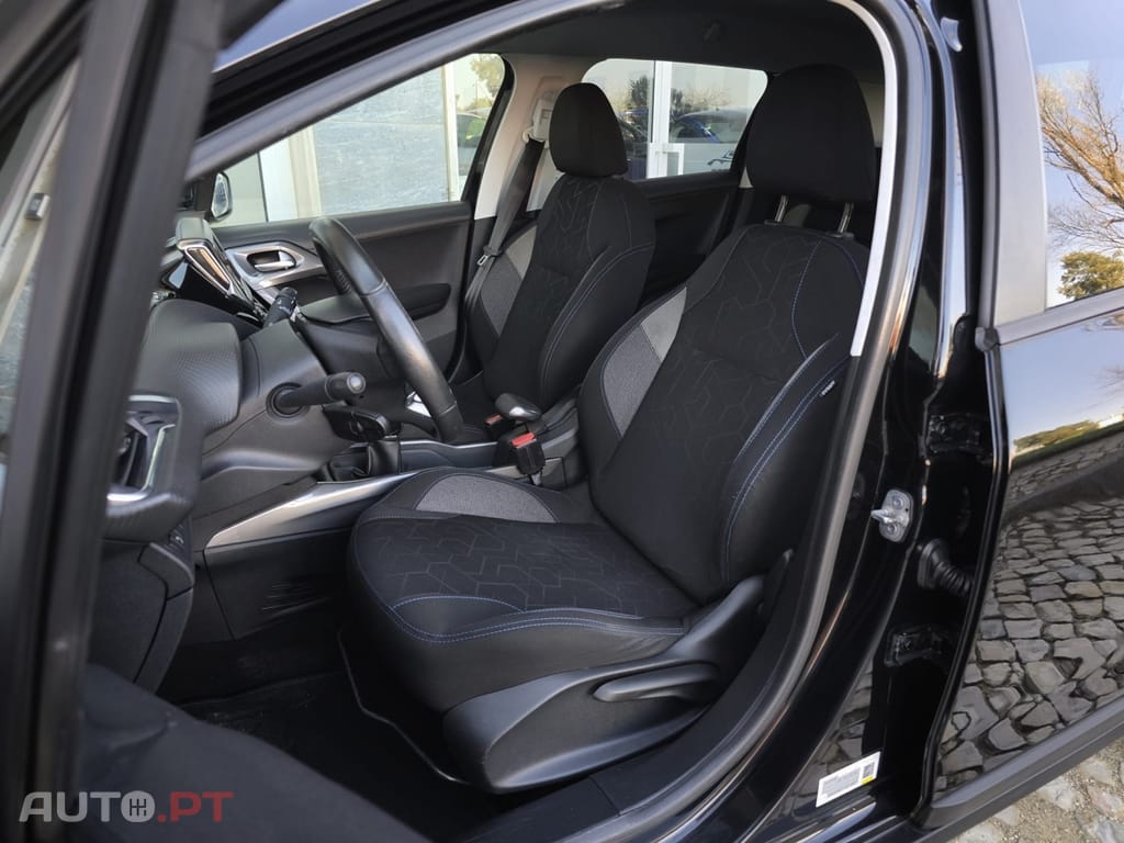 Peugeot 2008 1.6 BlueHDi Style