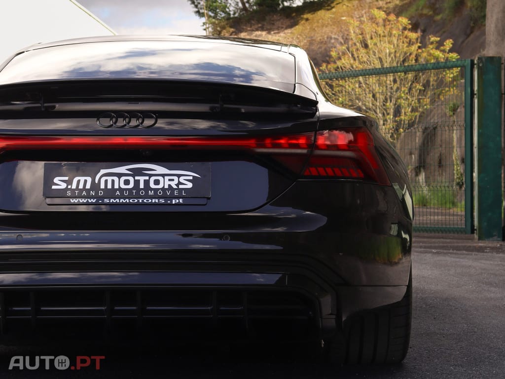 Audi E-Tron GT quattro