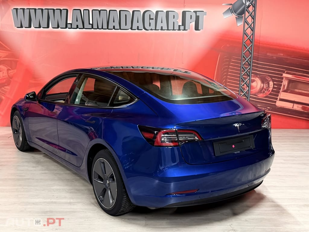 Tesla Model 3 Standard Range Plus RWD
