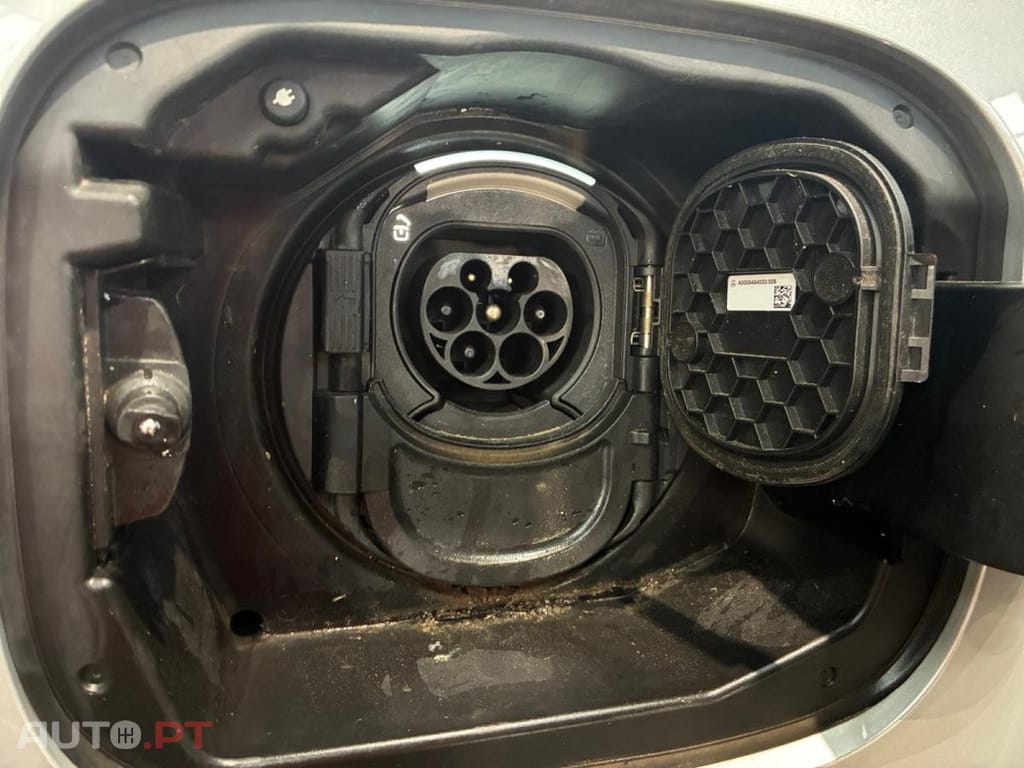 Mercedes-Benz A 250 e Style Line 8G-DCT