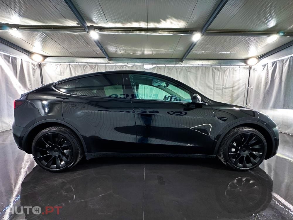 Tesla Model Y Grande Autonomie Dual Motor AWD