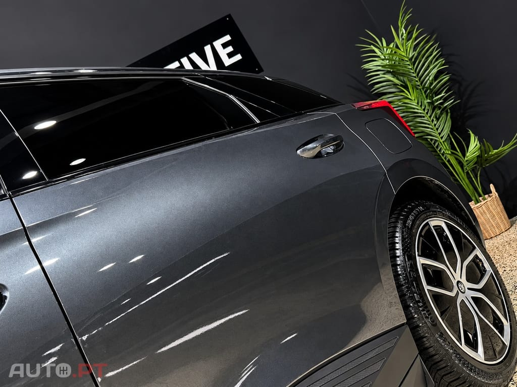 MG MG4 64 kWh Luxury