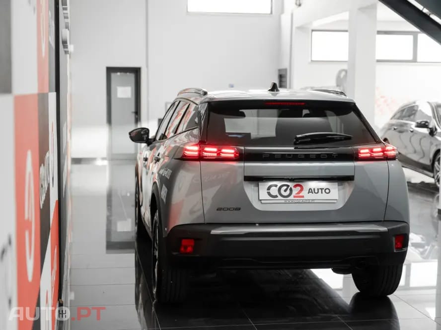 Peugeot 2008 1.2 PureTech Allure Pack