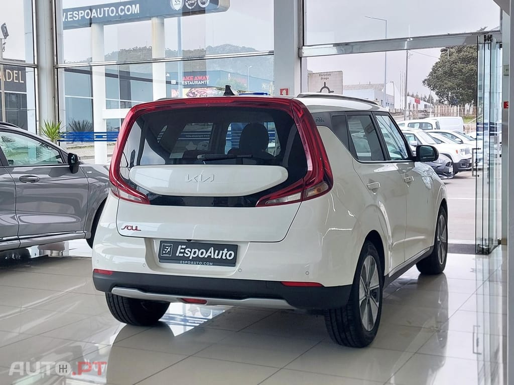 Kia Soul 64kWh