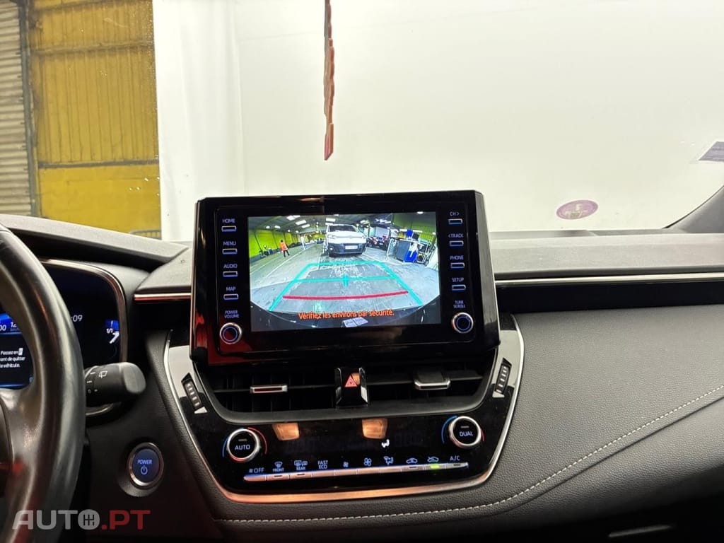 Toyota Corolla Pro 1.8 Hybrid Dynamic Business