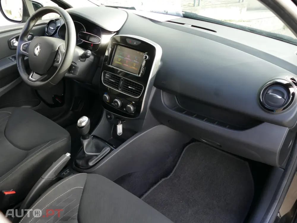 Renault Clio Sport Tourer 0.9 TCe Limited