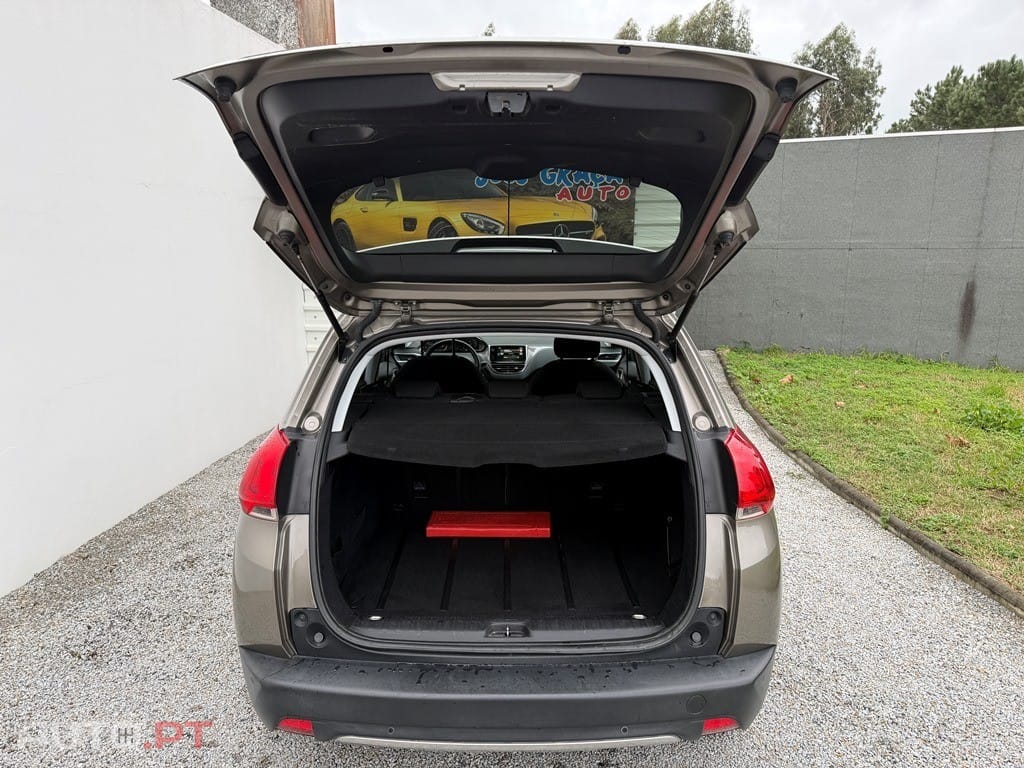Peugeot 2008 1.2 PureTech Access