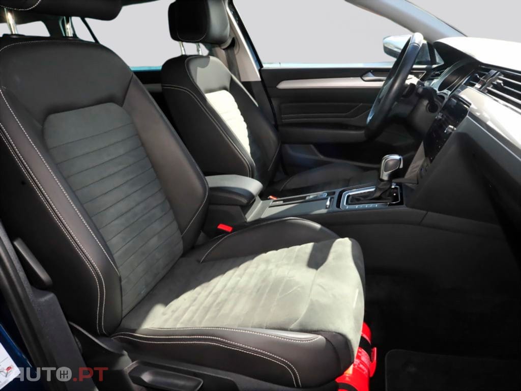 Volkswagen Passat Variant I.V.A DEDUTIVEL 1.4 eHybrid GTE Matrix