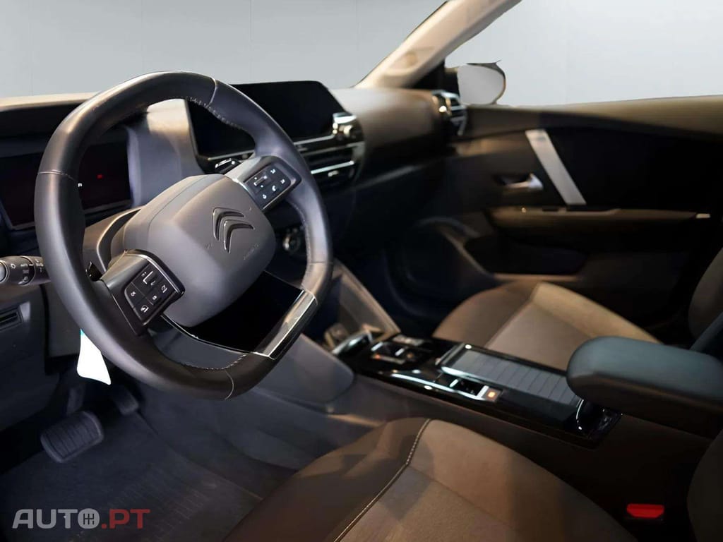 Citroen C4 1.2i Feel EAT8