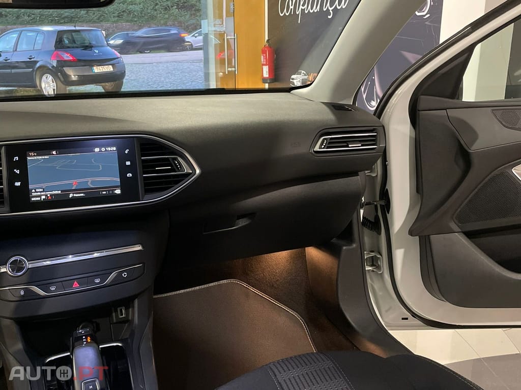 Peugeot 308 SW 1.5 BlueHDi Allure EAT8